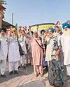 Sikh pilgrims cross over to Pak for Guru Arjan Dev's martyrdom anniversary25