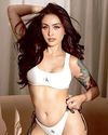 Jenn Rosa returns with a bang6
