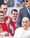 Palm Sunday: Pope greets people
