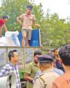 Violence: People flee Murshidabad