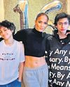 Jennifer Lopez shares FaceTime selfie with her twins Jennifer Lopez shares FaceTime selfie with her twins