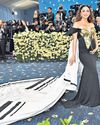 Kiara Advani flaunts baby bump in style Kiara Advani flaunts baby bump in style