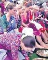 Miss World contestants offer special prayers at Ramappa temple Miss World contestants offer special prayers at Ramappa temple