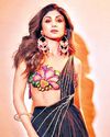 Shilpa Shetty shows fun ways to burn calories Shilpa Shetty shows fun ways to burn calories
