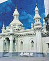 Hyd's mosque built in Moorish-style12