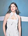 Shanaya begins preparations for her debut61