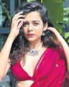 Mithila marks her Tamil debut73