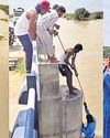 Woman pushes husband into river in name of selfie0