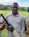 Pirates stoomroller oor Heidelberg United14