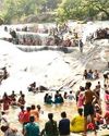 கோடை விடுமுறையால் கொல்லிமலையில் குவிந்த சுற்றுலா பயணிகள்! கோடை விடுமுறையால் கொல்லிமலையில் குவிந்த சுற்றுலா பயணிகள்!