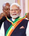 21 குண்டு முழங்க சிவப்புக் கம்பள வரவேற்பு: பிரதமர் நரேந்திர மோடிக்கு கானா நாடு உயரிய விருது!11