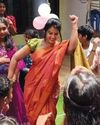 காப்பகத்தில் குழந்தைகளுடன் நடிகை திவ்யா துரைசாமி நடனம்!12