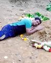 பெங்களூர் கூட்ட நெரிசலில் பலி: பெற்ற மகனின் கல்லறையை விட்டு வர மாட்டேன் என கதறி அழுத தந்தை! நெஞ்சை உருக்கும் வீடியோ வைரல்!!35