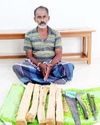 மொபட்டில் சந்தன கட்டை கடத்தியவர் கைது!18