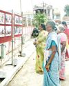 கோவையில் பரிதாப சம்பவம்: கணவன் இறந்தது தெரியாமல் 5 நாட்கள் உடன் இருந்த மனைவி!5