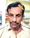 ஊத்தங்கரை அருகே போலீஸ் நிலையத்தில் புகுந்து இன்ஸ்பெக்டர் மீது கல்வீச்சு!38