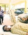 கள்ளக்காதல் ஜோடி விஷம் குடித்து தற்கொலை! கள்ளக்காதல் ஜோடி விஷம் குடித்து தற்கொலை!11