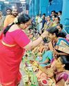 நவராத்திரியை முன்னிட்டு திருவேற்காடு கருமாரியம்மன் கோவிலில் திருவிளக்கு பூஜை!5