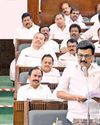 606 காவலர்கள் பாதுகாப்புப் பணியில் இருந்தனர்: விஜய், 7 மணி நேரம் தாமதமாக வந்ததே நெரிசலுக்கு காரணம்! 606 காவலர்கள் பாதுகாப்புப் பணியில் இருந்தனர்: விஜய், 7 மணி நேரம் தாமதமாக வந்ததே நெரிசலுக்கு காரணம்!2