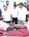டயர் வெடித்ததால் அடுத்தடுத்து 2 கார்கள் மீது மோதல்: தொழிலதிபர் உள்பட 9 பேருக்கு ஒரே நொடியில் எமனாகிய பேருந்து! டயர் வெடித்ததால் அடுத்தடுத்து 2 கார்கள் மீது மோதல்: தொழிலதிபர் உள்பட 9 பேருக்கு ஒரே நொடியில் எமனாகிய பேருந்து!8