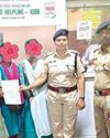 வீட்டை விட்டு ஓடி வந்த பின் எழும்பூர் ரெயில் நிலையத்தில் தவித்த 3 சிறுமிகள் மீட்பு! வீட்டை விட்டு ஓடி வந்த பின் எழும்பூர் ரெயில் நிலையத்தில் தவித்த 3 சிறுமிகள் மீட்பு!28