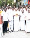 படத்தயாரிப்பாளர்களையும் நடிக்க வைக்க வேண்டும்! இயக்குநர் எழிலுக்கு ஆர்.கே.செல்வமணி கோரிக்கை!!24
