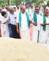 2-ஆவது நாளாக மத்தியக் குழு ஆய்வு: அதிக ஈரப்பதமுள்ள நெல் கொள்முதல் செய்ய தமிழக அரசுக்கு பரிந்துரை!1
