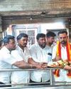 விஜய் பிறந்தநாள்: சுந்தர விநாயகர் கோவிலில் சிறப்பு அபிஷேகம்!31
