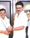 அன்வர் ராஜாவைத் தொடர்ந்து அ.தி.மு.க. முன்னாள் எம்.பி. மைத்ரேயன் தி.மு.க.வில் சேர்ந்தார்! அன்வர் ராஜாவைத் தொடர்ந்து அ.தி.மு.க. முன்னாள் எம்.பி. மைத்ரேயன் தி.மு.க.வில் சேர்ந்தார்!0