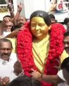 ஜெயலலிதா சிலைக்கு எடப்பாடி பழனிசாமி மாலை அணிவித்து மரியாதை