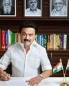 சொட்டுநீர் பாசனம் அமைத்து தந்து விவசாயிகளின் பொருளாதாரத்தை உயர்த்திய முதல்வர் சொட்டுநீர் பாசனம் அமைத்து தந்து விவசாயிகளின் பொருளாதாரத்தை உயர்த்திய முதல்வர்