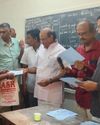ராஜ்பவன் தொகுதியில் 71 மீனவர்களுக்கு ஓய்வூதிய அடையாள அட்டை ராஜ்பவன் தொகுதியில் 71 மீனவர்களுக்கு ஓய்வூதிய அடையாள அட்டை