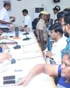 20 மாற்றுத்திறனாளிகளுக்கு காதொலி கருவி ஆட்சியர் கமல்கிஷோர் வழங்கினார் 20 மாற்றுத்திறனாளிகளுக்கு காதொலி கருவி ஆட்சியர் கமல்கிஷோர் வழங்கினார்