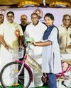 சமூக நலத்துறை சார்பில் ரூ.9.85 கோடி செலவில் நலத்திட்ட உதவிகள் சமூக நலத்துறை சார்பில் ரூ.9.85 கோடி செலவில் நலத்திட்ட உதவிகள்