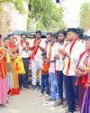 தமிழக வெற்றி கழகம் சார்பில் ஆட்டோ ஓட்டுநர்களுக்கு சீருடை வழங்கல் தமிழக வெற்றி கழகம் சார்பில் ஆட்டோ ஓட்டுநர்களுக்கு சீருடை வழங்கல்