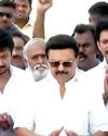 அண்ணா, கருணாநிதி நினைவிடங்களில் முதலமைச்சர் மு.க.ஸ்டாலின் மரியாதை அண்ணா, கருணாநிதி நினைவிடங்களில் முதலமைச்சர் மு.க.ஸ்டாலின் மரியாதை