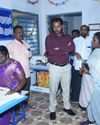 தையல் வாழ்வாதார தொகுப்பு ஆட்சியர் துவக்கி வைத்தார்