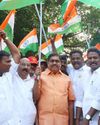 இந்திய ராணுவத்தை பாராட்டி பாஜக தேசியக்கொடி ஊர்வலம் இந்திய ராணுவத்தை பாராட்டி பாஜக தேசியக்கொடி ஊர்வலம்