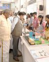 புதுச்சேரி பெத்தி செமினார் மேல்நிலை பள்ளியில் அறிவியல் திருவிழா16