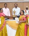 மாநில அளவில் நடத்தப்பட்ட போட்டிகளில் வெற்றிபெற்றவர்களுக்கு ஆட்சியர் வாழ்த்து28