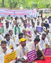 புதுச்சேரிக்கு மாநில அந்தஸ்து வலியுறுத்தி நேரு எம்.எல்.ஏ., தலைமையில் பொதுநல அமைப்புகள் டெல்லியில் போராட்டம்9