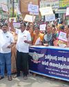 அனைத்து பணியாளர்கள் சங்கம் கவன ஈர்ப்பு ஆர்ப்பாட்டம்18