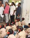 மாணவர்களின் கற்றல்திறன் குறித்து அரசு பள்ளிகளில் ஆட்சியர் ஆய்வு20