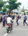 கெடார் அரசு மேல்நிலைப்பள்ளி அருகில் விபத்து தடுப்பு அமைக்க கோரிக்கை8