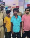 தம்பியை நண்பர்களோடு சேர்ந்து அறிவாளால் வெட்டி கொலை செய்த அண்ணன் உள்பட 3 பேர் கைது2