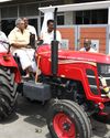 தவளக்குப்பம் கூட்டுறவு சங்கத்திற்கு மானிய விலையில் டிராக்டர்: சபாநாயகர் செல்வம் வழங்கல்12