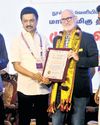 1,125 agreements inked at int'l fair; Stalin releases 30 translated books