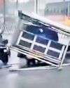 Udhaya cutout crashes on auto, driver unhurt Udhaya cutout crashes on auto, driver unhurt