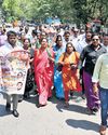 Police thwart BJP stir, arrest leaders Police thwart BJP stir, arrest leaders