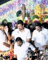 Leaders hail Mutharaiyar as an icon for all Tamils Leaders hail Mutharaiyar as an icon for all Tamils
